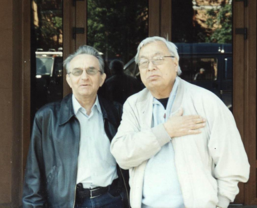 М.Петров и Ю. Рытхэу. Июнь 2004 г.